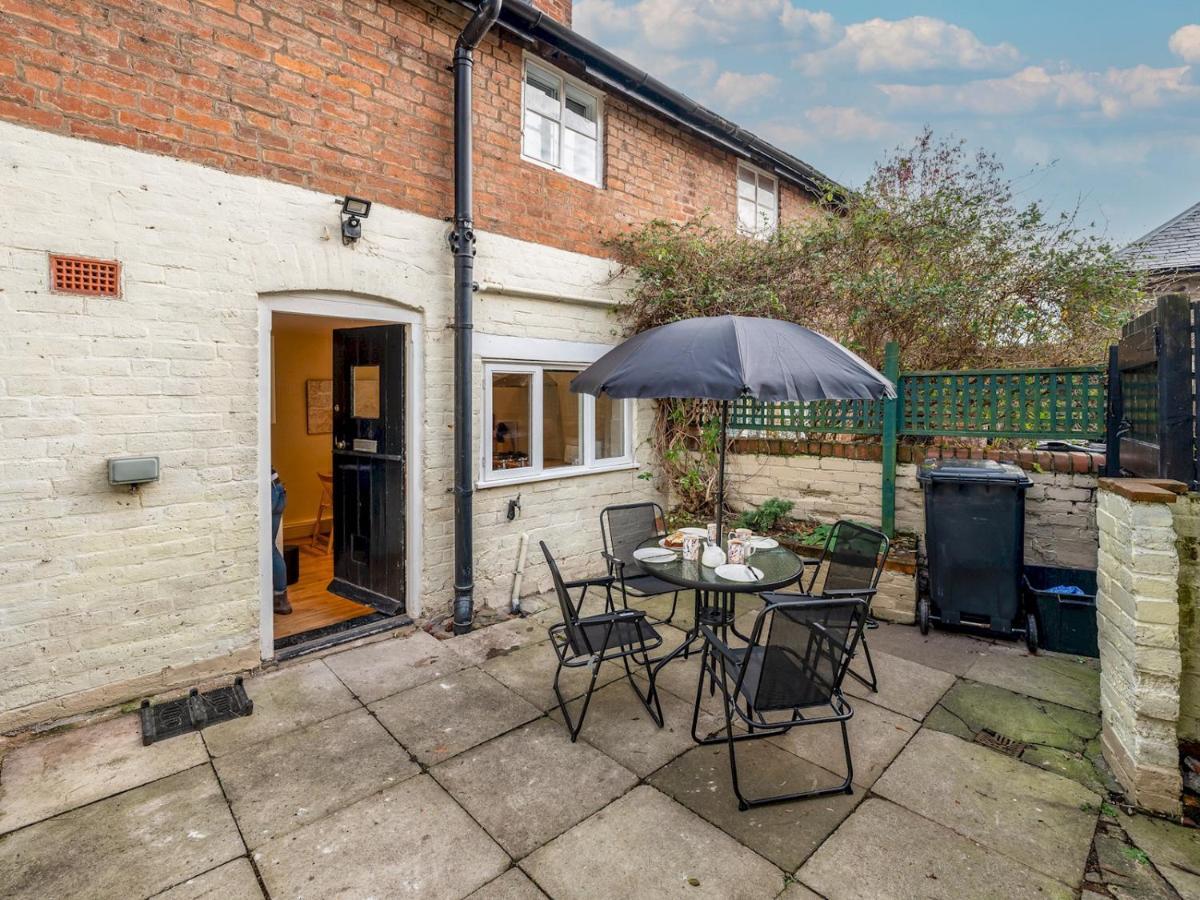 Pass The Keys Cosy 2 Bedroom Victorian Cottage Ludlow Exterior foto